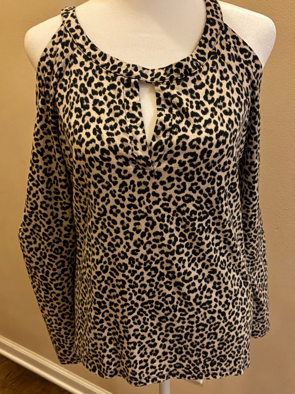 Michael Kors Beige and Black Cold-Shoulder Leopard Print Top Size XL